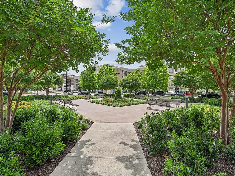 Summit at Stonebriar — Photo 17