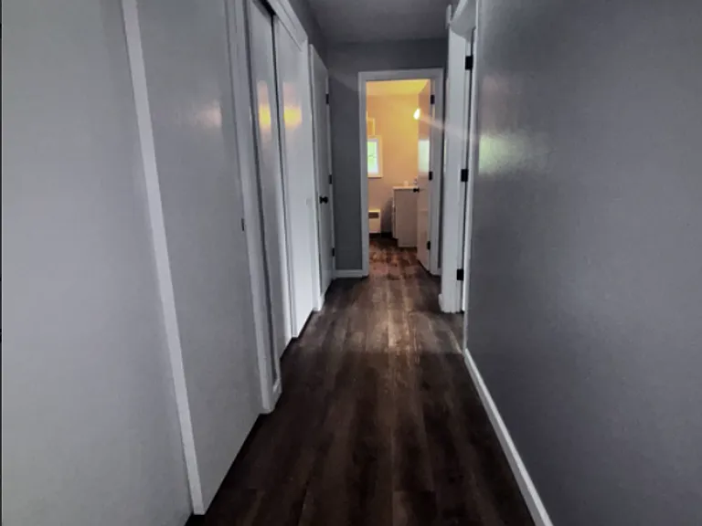 319 E Harris St — Photo 3