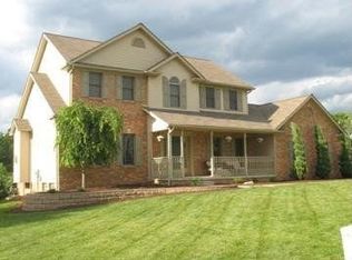 100 Sandstone Ln, Canfield, OH 44406