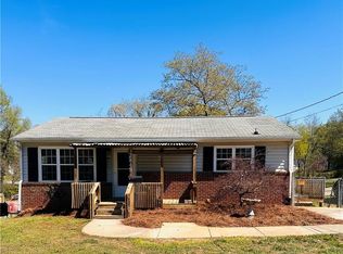 2849 Cockerham St, Winston Salem, NC 27127