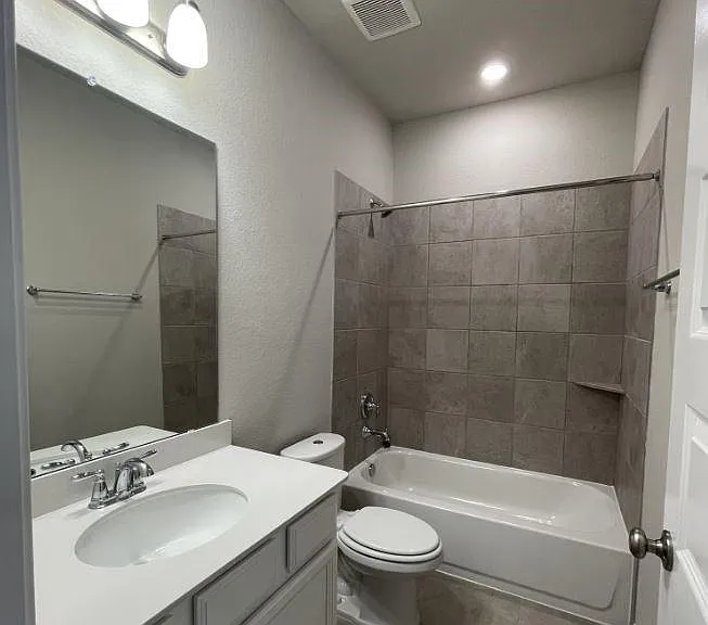 7052 Silverleaf Oak St — Photo 18