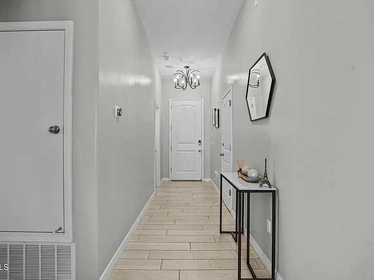 13677 Baja Vista Ct — Photo 2