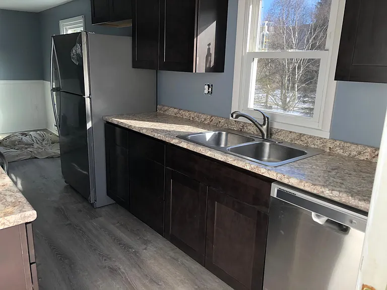 714 W Main St — Photo 4
