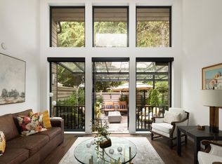 4005 Vine St, Vancouver, BC V6L 3C1