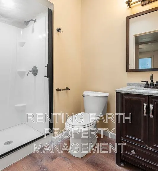 6452 Evergreen Blvd — Photo 9