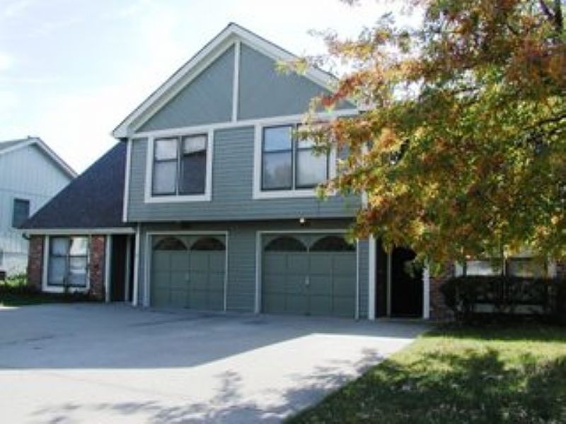 1st image of 449 Lee Dr