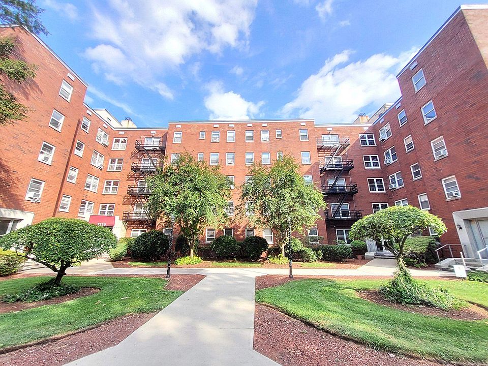 1st image of 2330 Linwood Ave APT 2D
