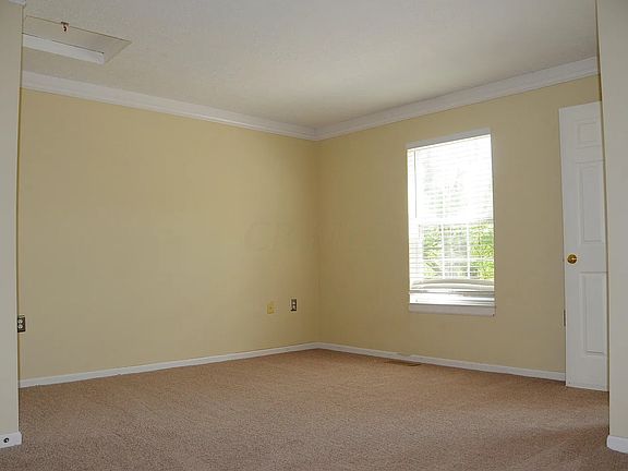 4th image of 3027-30327 Glenloch Cir