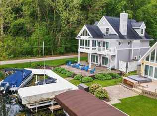 10260 N South Channel Dr, Syracuse, IN 46567