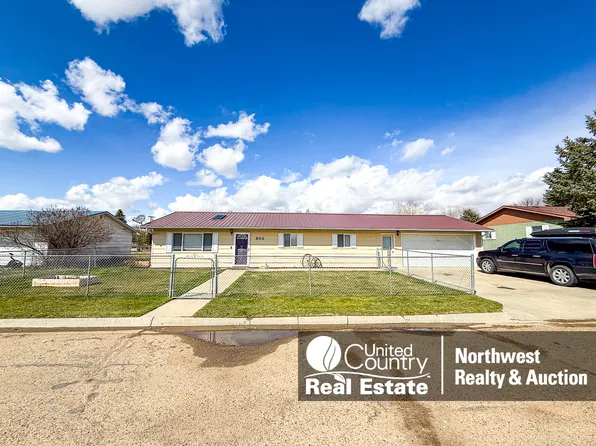 803 S 5th St E, Malta, MT 59538