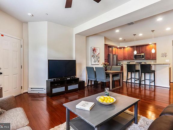 4th image of 902 Hall Station Dr APT 102