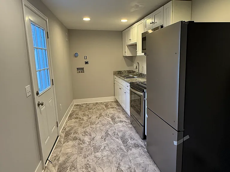 6115 Lemon St — Photo 10