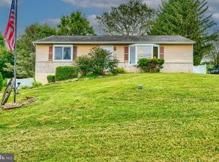 661 S Duke St, Red Lion, PA 17356