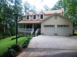 2017 Richmond Dr NE, Dalton, GA 30721