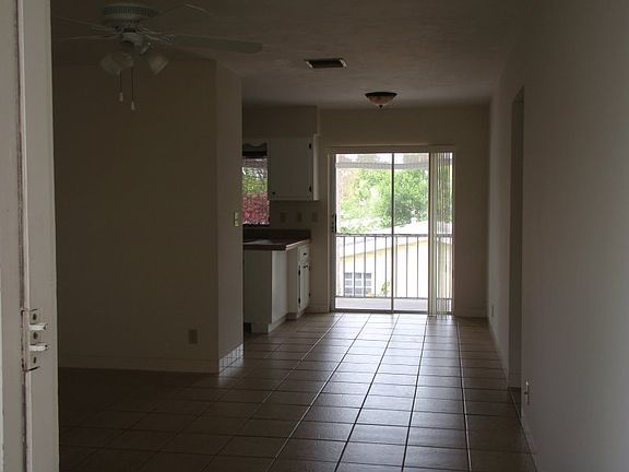 3rd image of 901 SW 32nd Ct APT 1