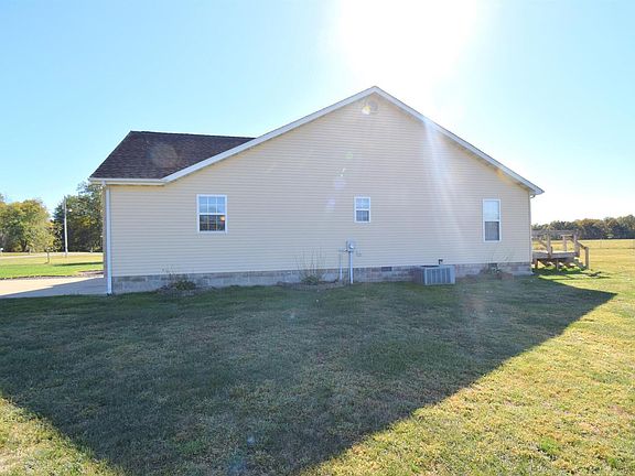 3rd image of 10341 N Puckett Ln