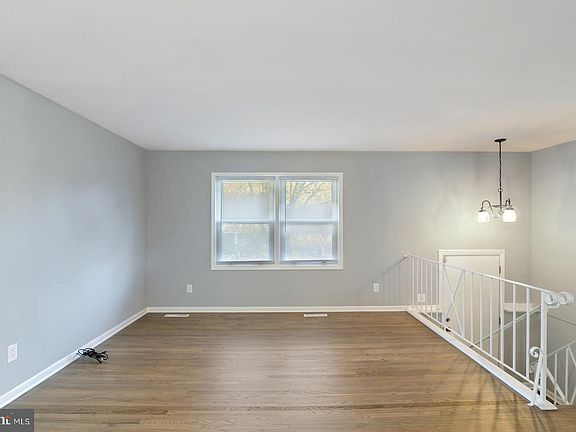 2nd image of 967 Boggs Dr