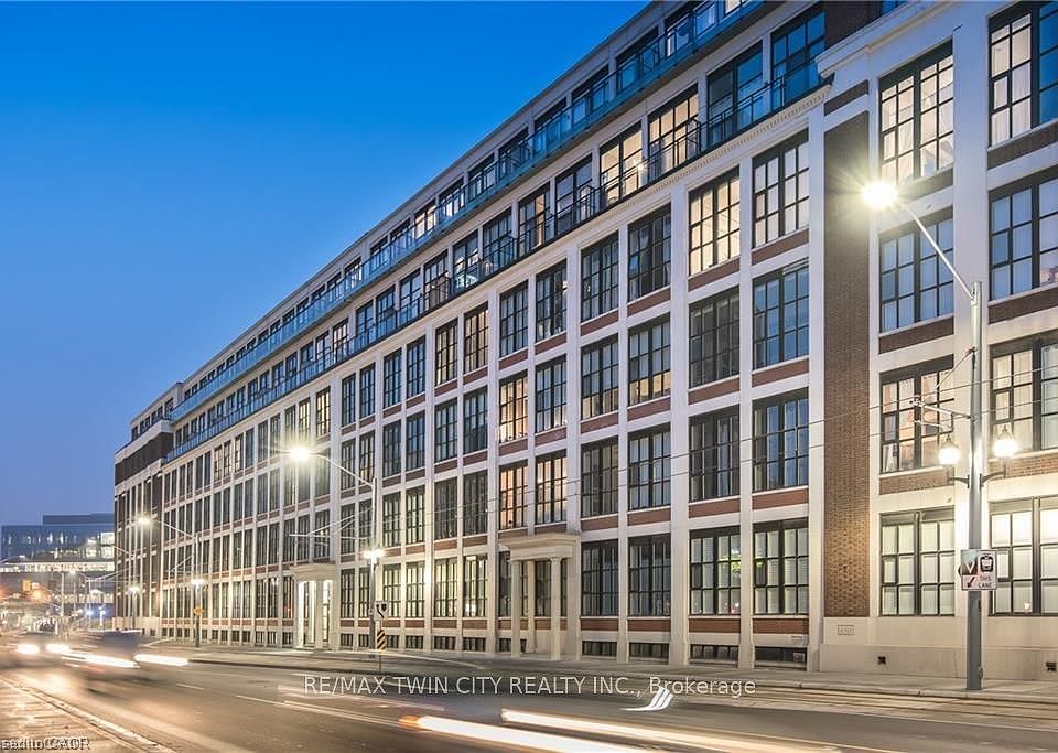 1st image of 404 King St W #604