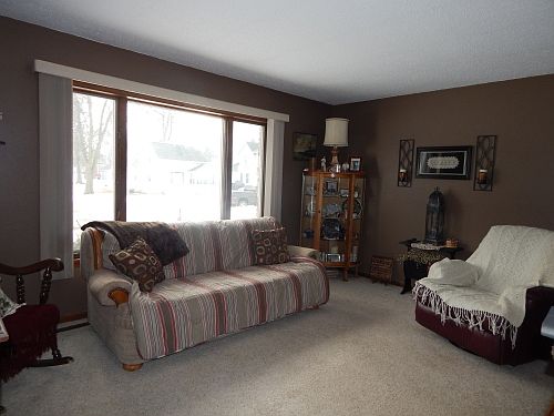 upstairs living room 