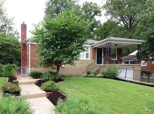 1617 Salem Hills Dr, Saint Louis, MO 63119