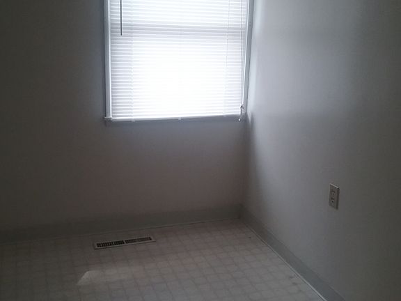 2nd image of 5900 W Marvin St