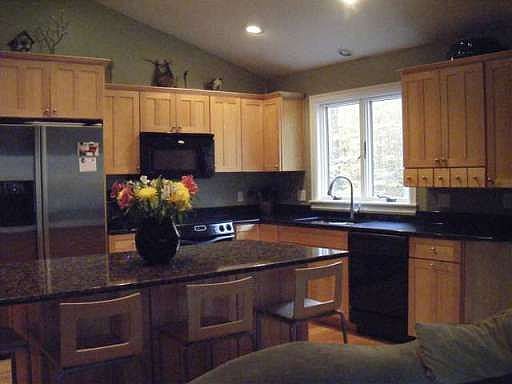 4th image of 9696 Echo Valley Dr
