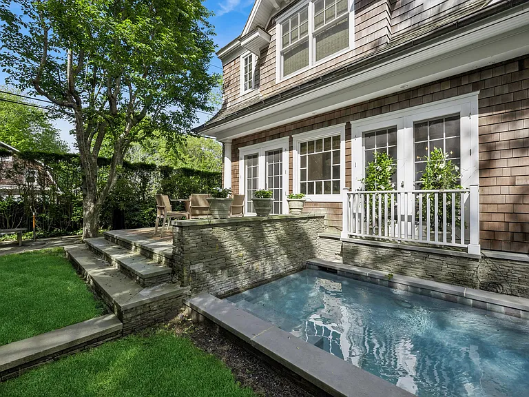 1 Meadow Way — Photo 33