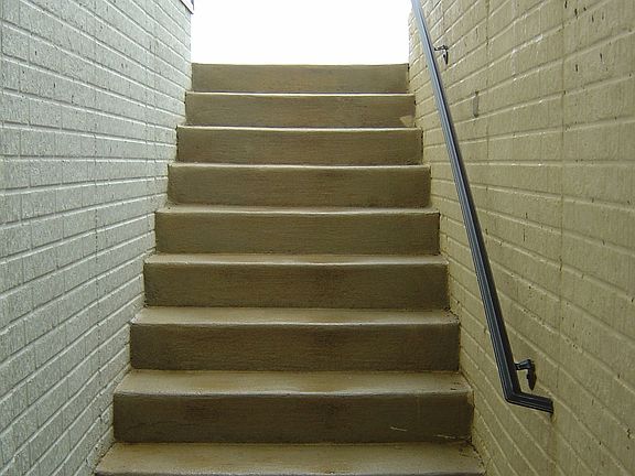 WalkUp from Bsmt