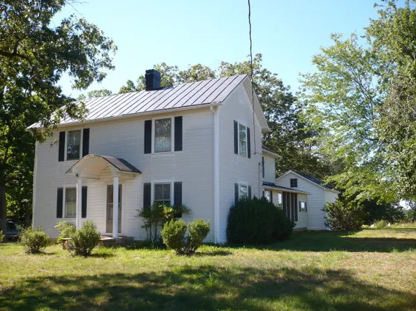 1400 Weal Rd, Chatham, VA 24531