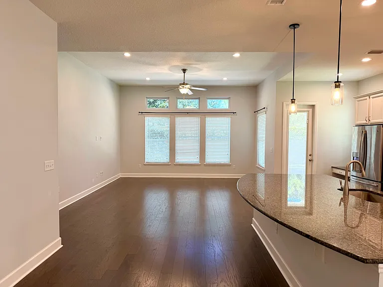 55 Palisade Dr — Photo 11