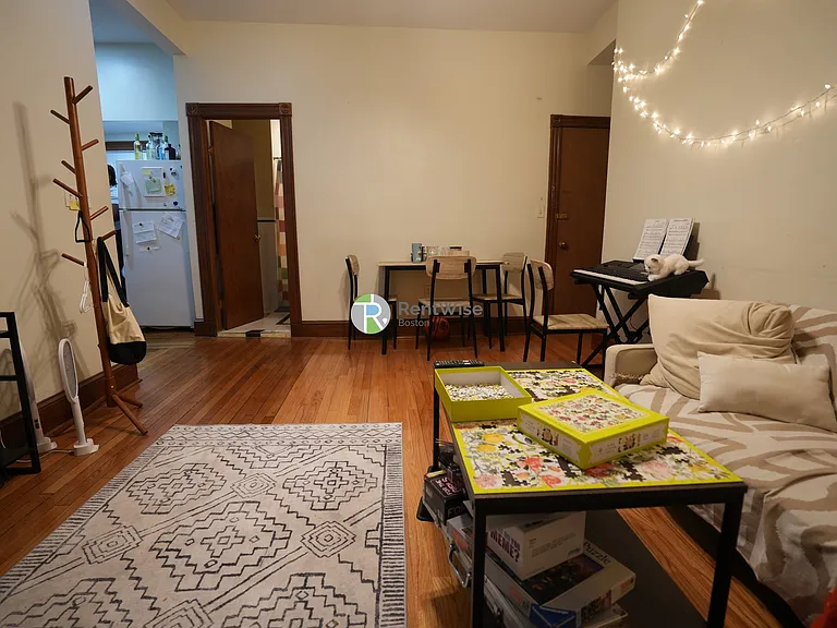 21 Gibbs St #2 — Photo 2