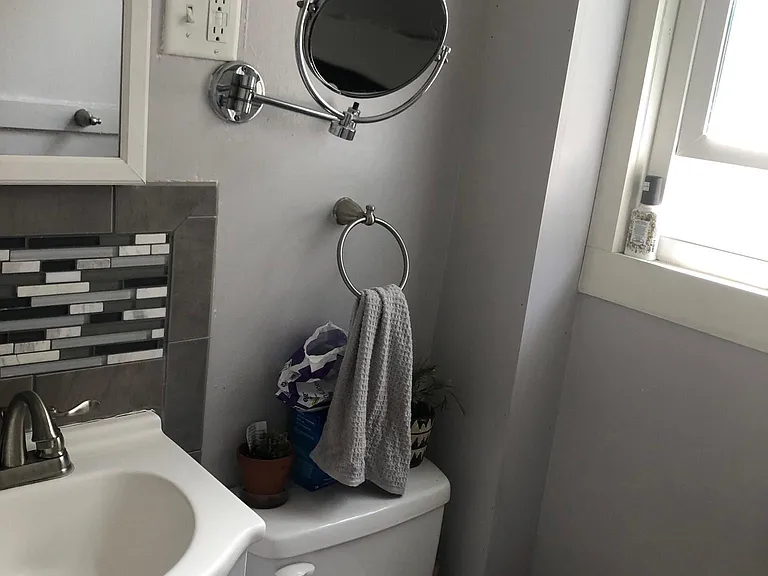 331 N Geneva St #2 — Photo 16