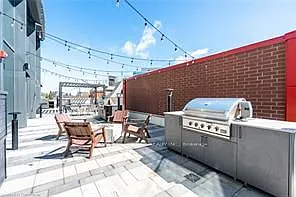 15 Wellington St S #1102 — Photo 31