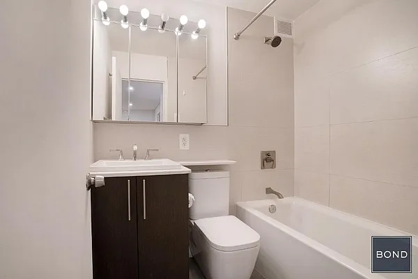 Rented by Bond New York | media 18