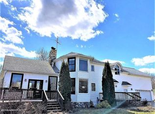 40834 220th St, Roseau, MN 56751