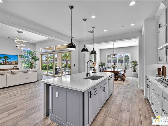 5th image of 78 Zinfandel