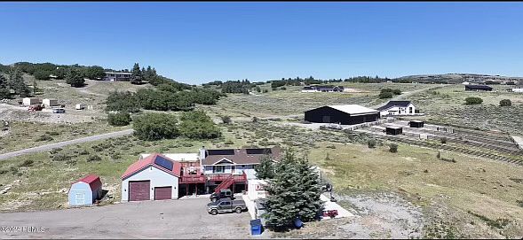 2nd image of 1228 E Oakridge Rd S