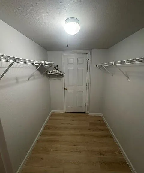 1924 Greenglen Dr #102 — Photo 19