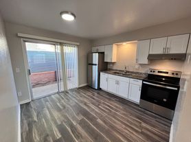 3706 E Fairmount Street