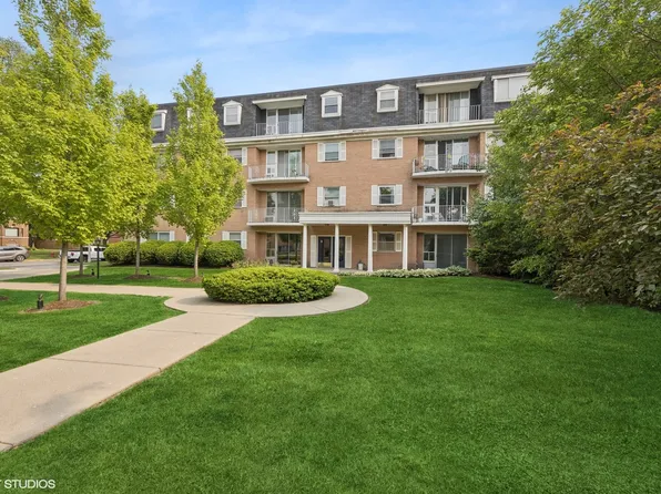 415 Wesley Ave APT 45, Oak Park, IL 60302