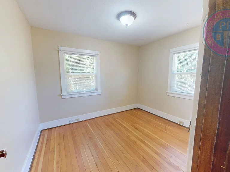 5329 N Willamette Blvd — Photo 15