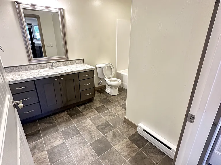1220 Linden St #2 — Photo 7