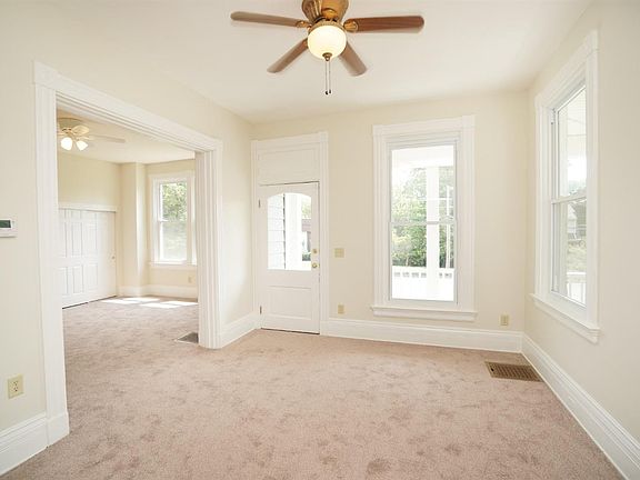 5th image of 209 S Wayne Ave