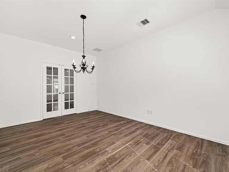 22215 Scarlino Dr — Photo 6