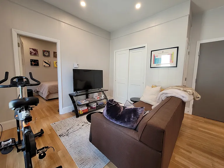 827 Boylston St #301 — Photo 9