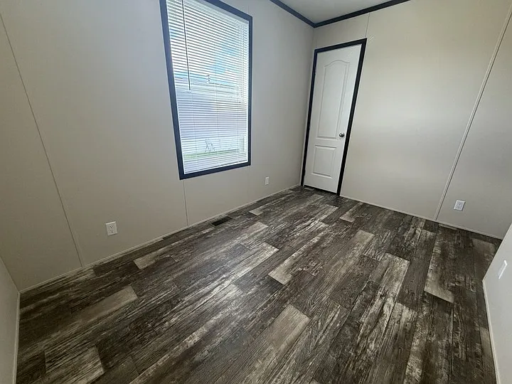 38000 Le Chateau Blvd #500 — Photo 14