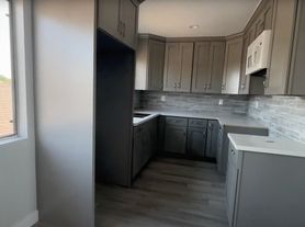 5908 Estrella Ave, Los Angeles, CA
