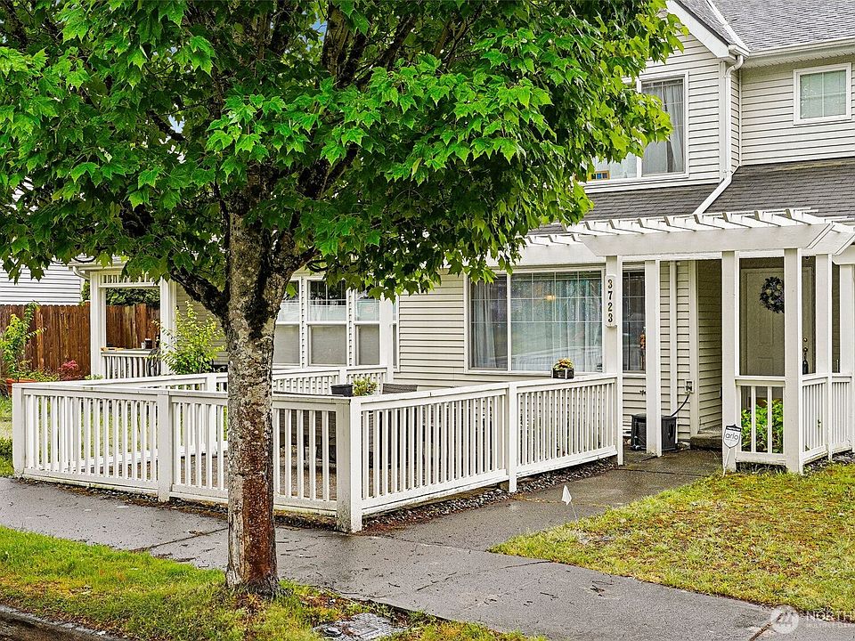 1st image of 3723 NE 6th Street
