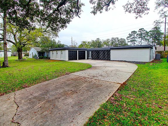 2nd image of 207 Shannondale Ln