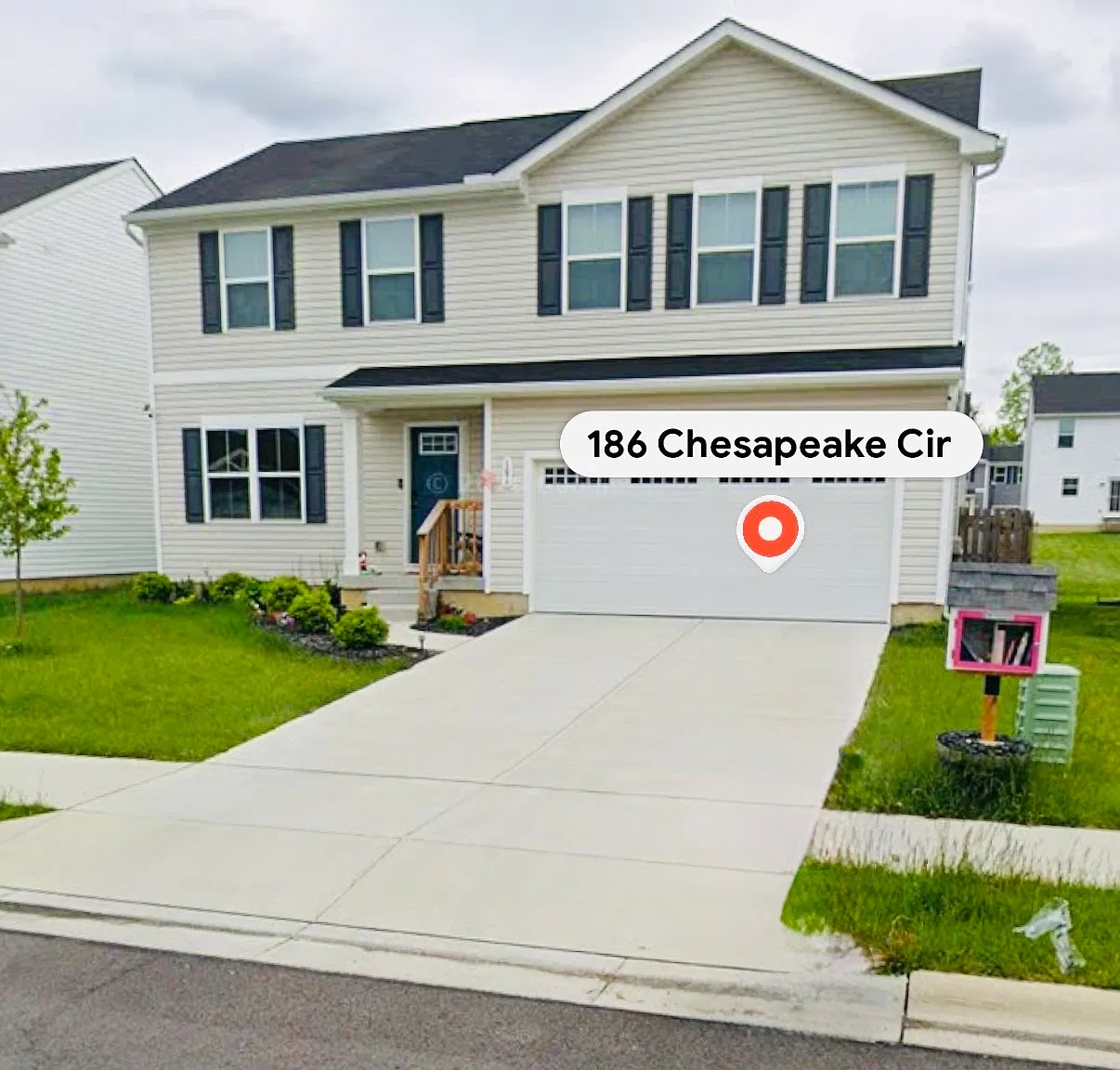 4 bed, 3.5 bath, 2600 sqft, $2,500 — Photo 1